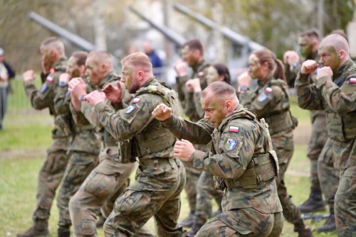 Tłumy w Twierdzy Boyen. „Twierdza w Ogniu” z udziałem 15. Giżyckiej Brygady Zmechanizowanej