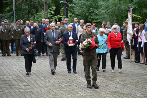 87. rocznica napaści Rosji sowieckiej na Polskę i Dzień Sybiraka | FOTORELACJA