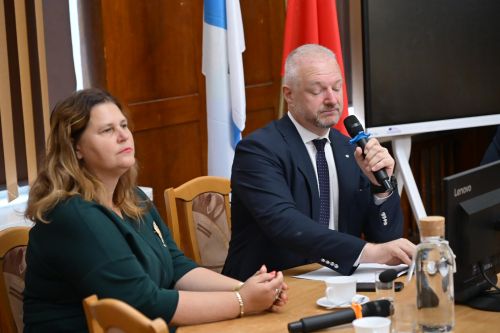 Bezpieczeństwo Giżycka na pierwszym miejscu | Wizyta Wojewody Warmińsko - Mazurskiego w Urzędzie Miasta 