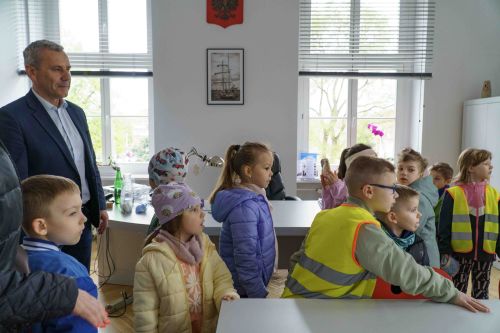 Przedszkolaki z Bajki - Grupa Motylki z wizytą w Urzędzie Miejskim_8.05.2026